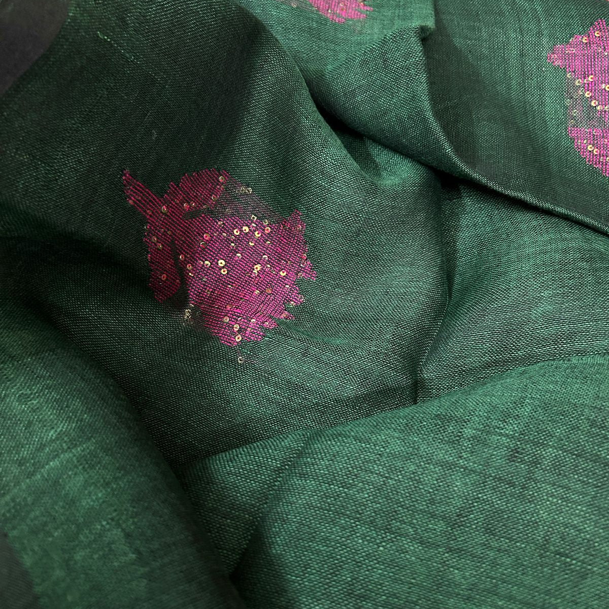 Linen Jamdani Handweaved Sequin Saree