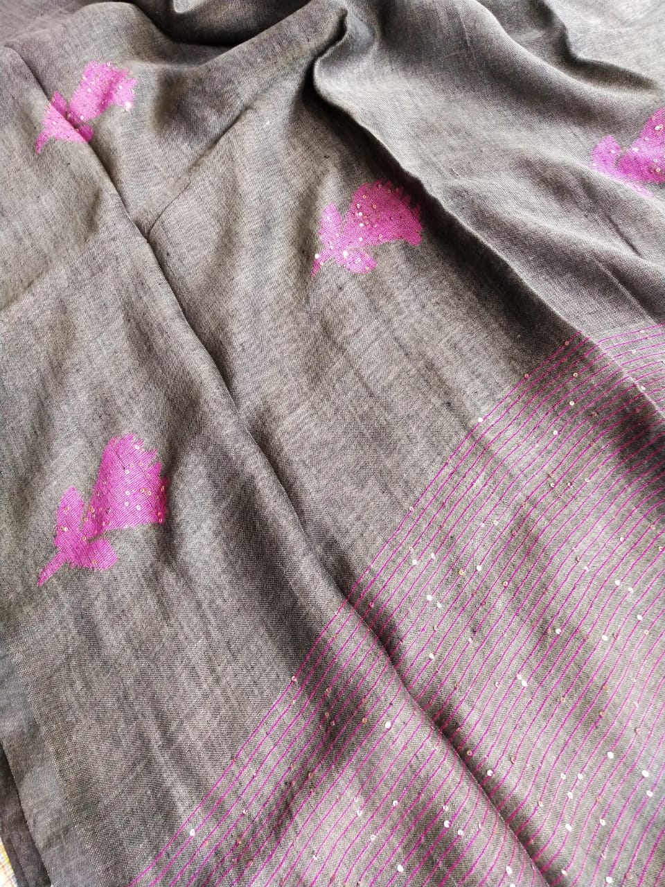 Linen Jamdani Handweaved Sequin Saree