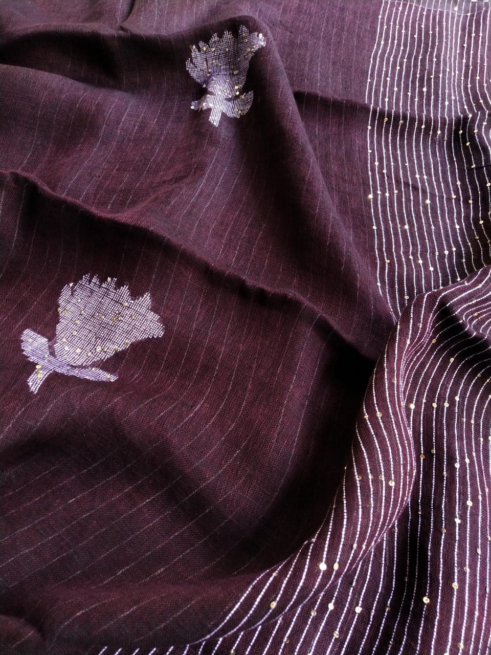 Linen Jamdani Handweaved Sequin Saree