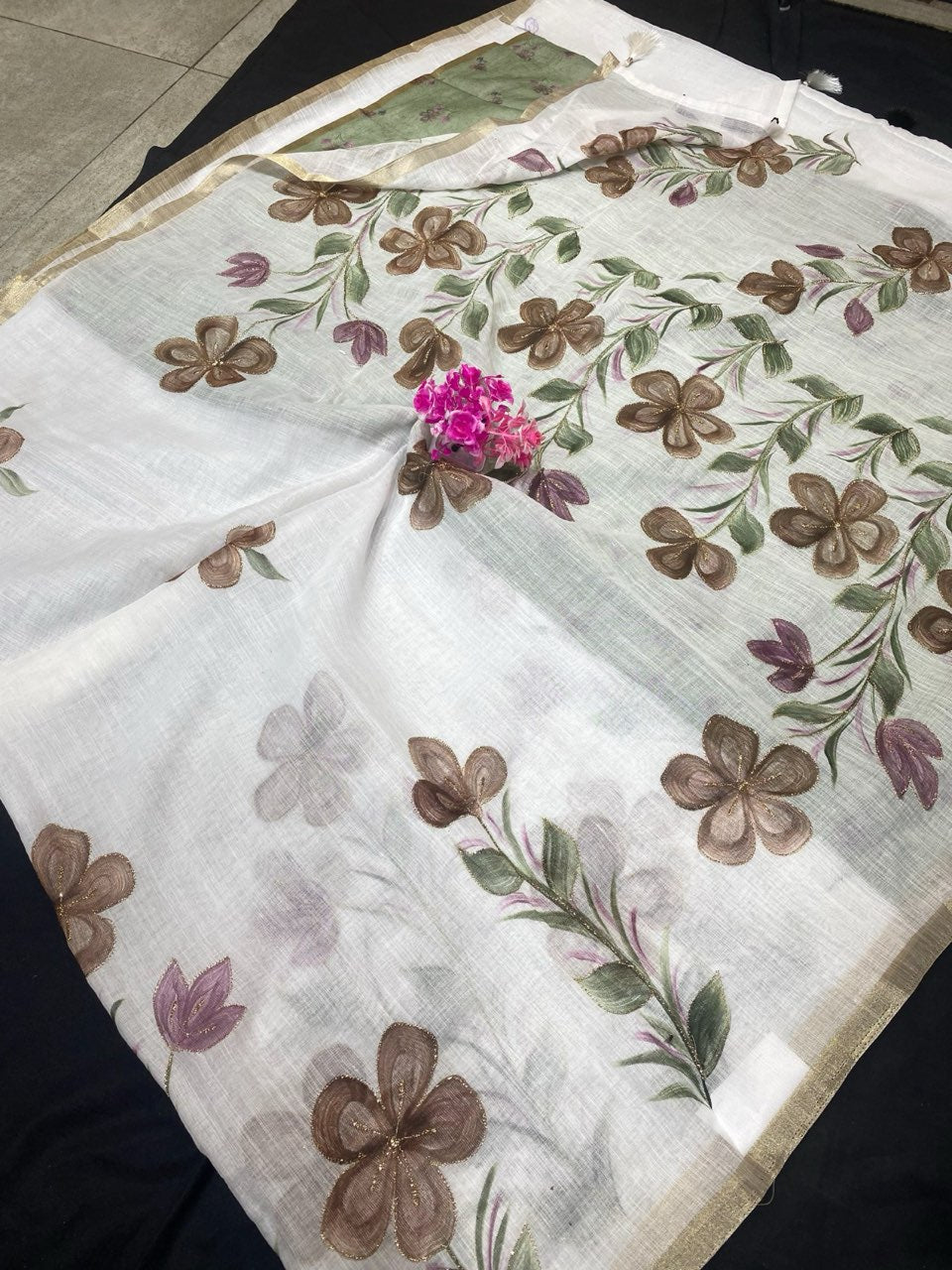 Hand Painted Semi Tussar Cotton White Handwoven Saree