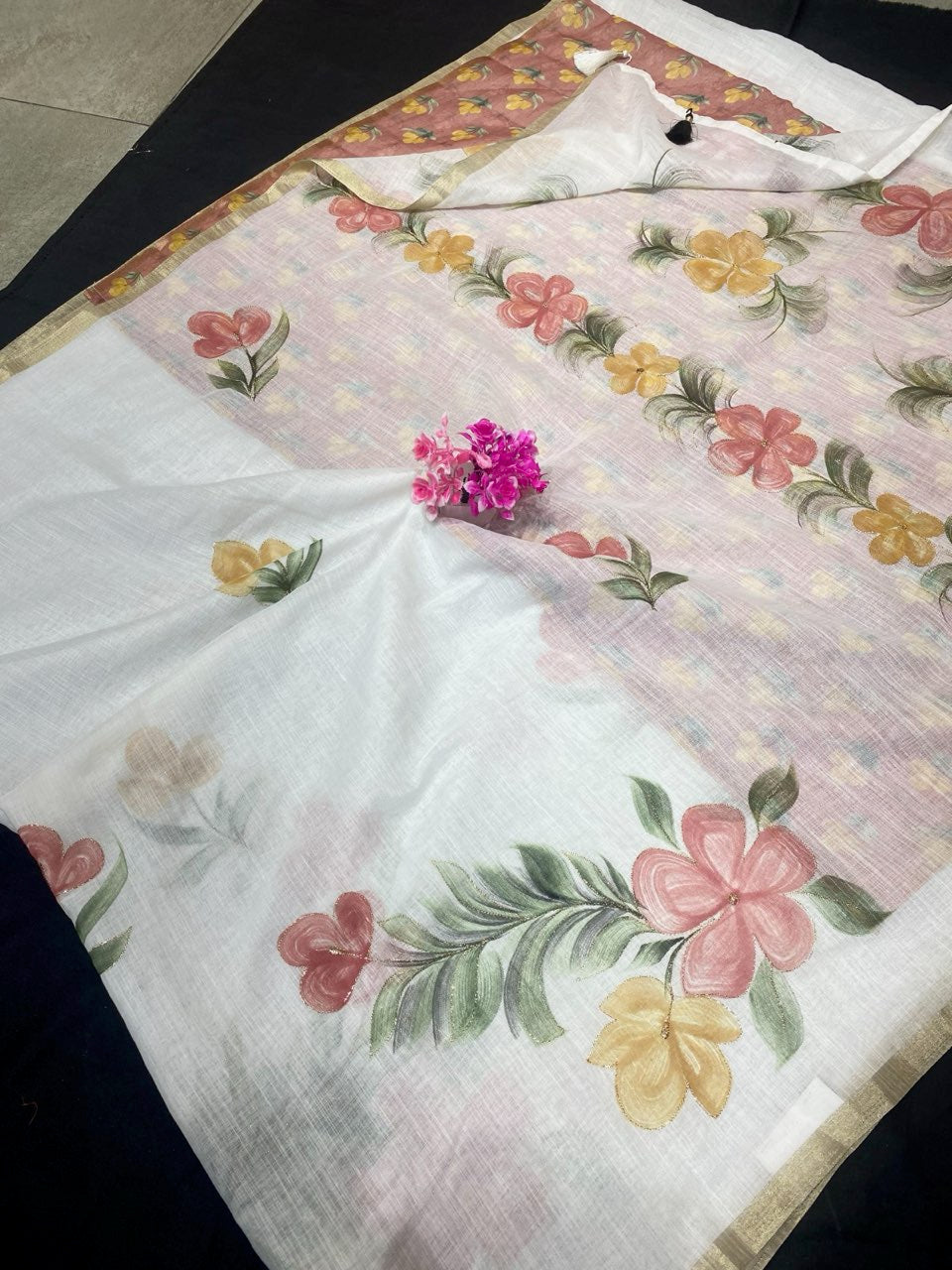 Hand Painted Semi Tussar Cotton White Handwoven Saree