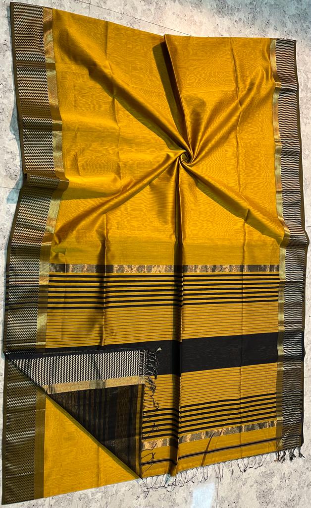 Handloom Maheshwari Resham With Border Saree