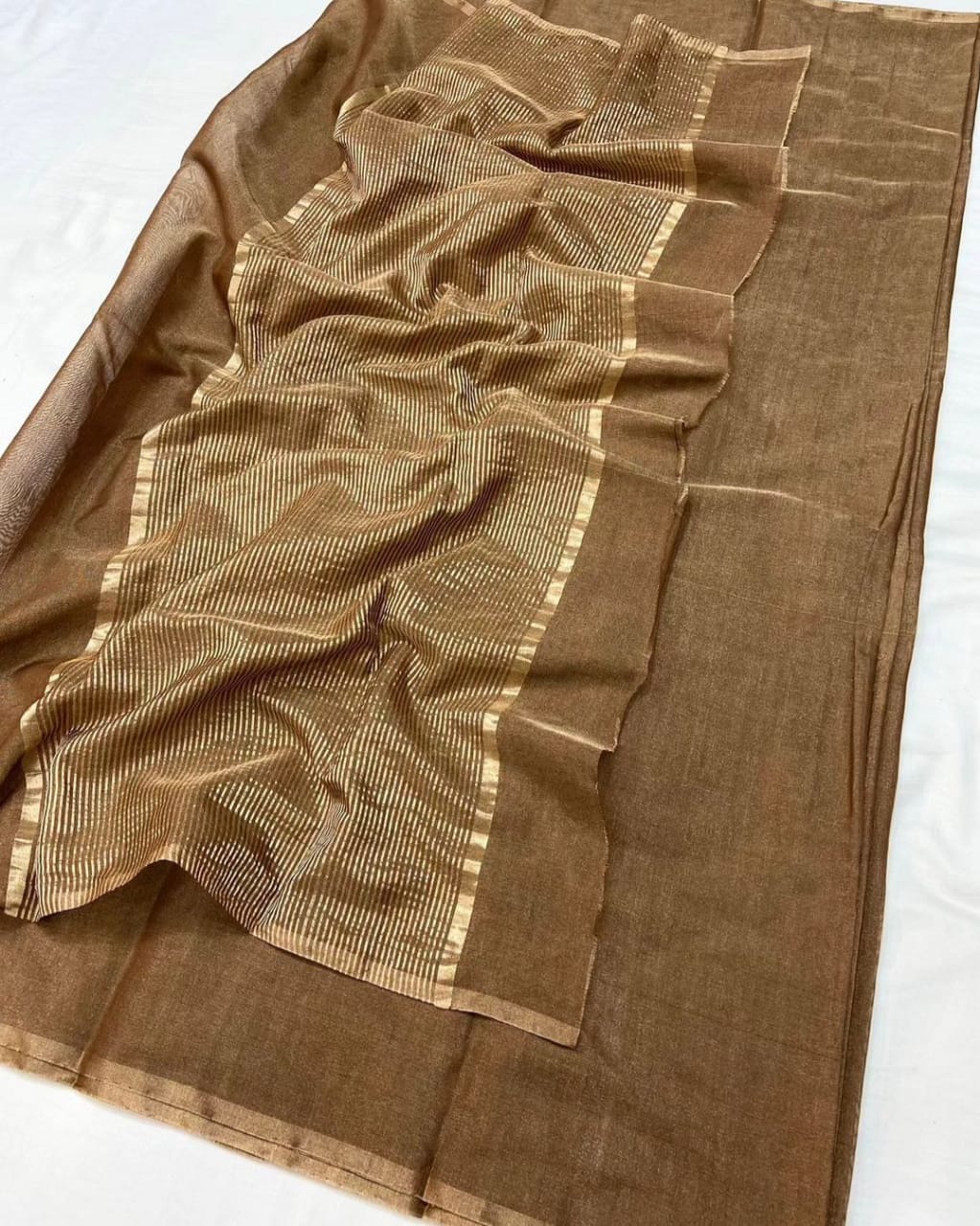 Handloom Maheshwari Full Tissue Saree zari border