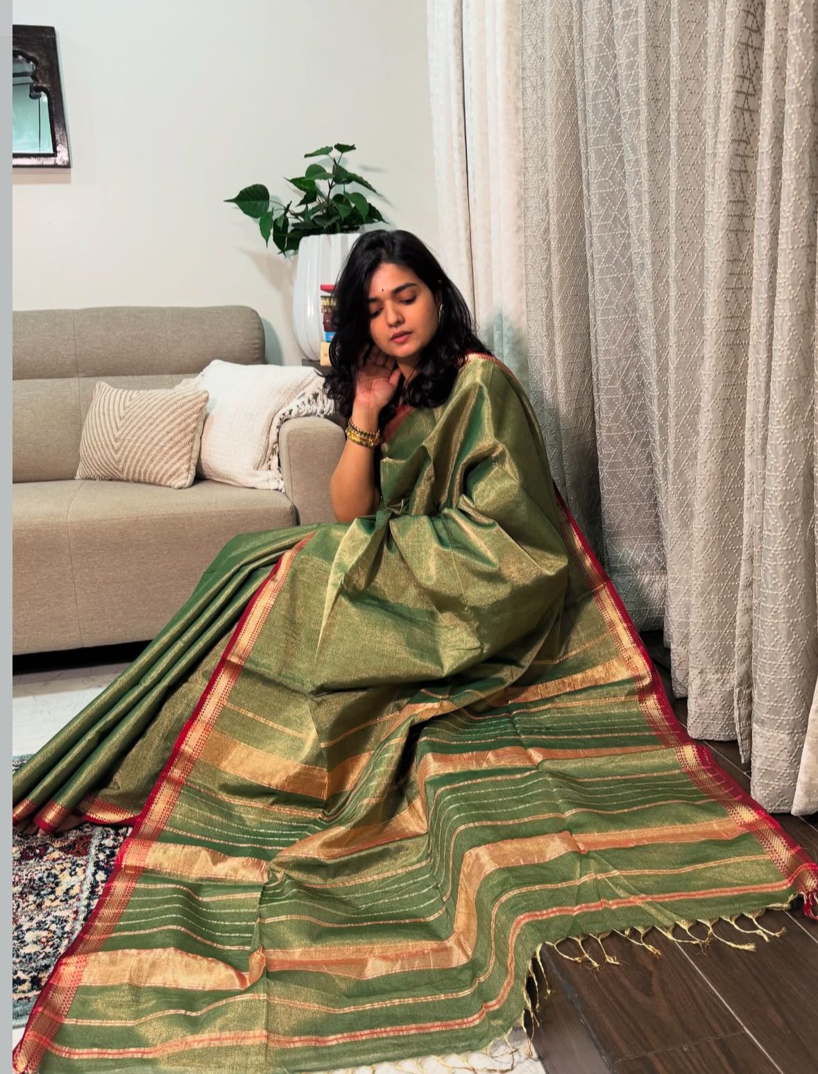 Maheshwari Full Tissue Handloom Saree with Zari Border