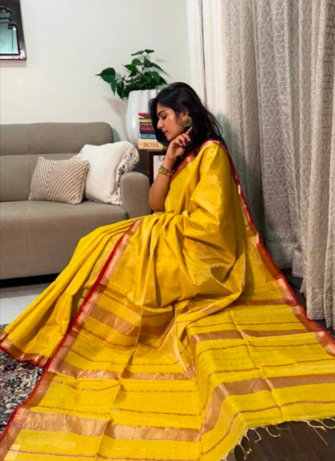 Maheshwari Full Tissue Handloom Saree with Zari Border