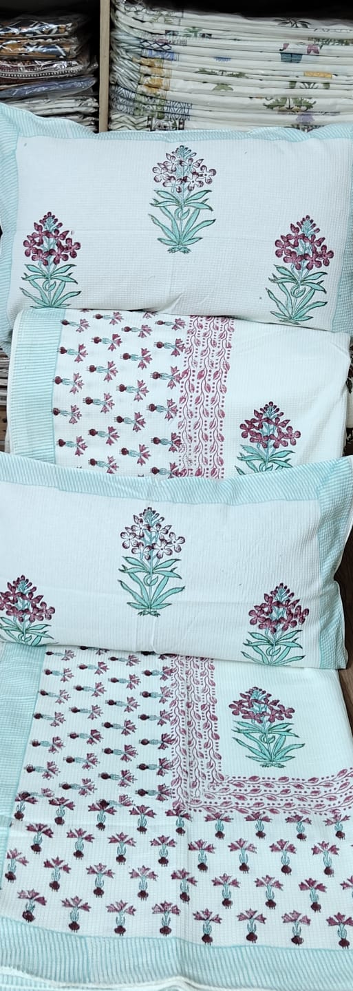 Handblock Printed Handloom Bedcovers With 2 Pillow Covers