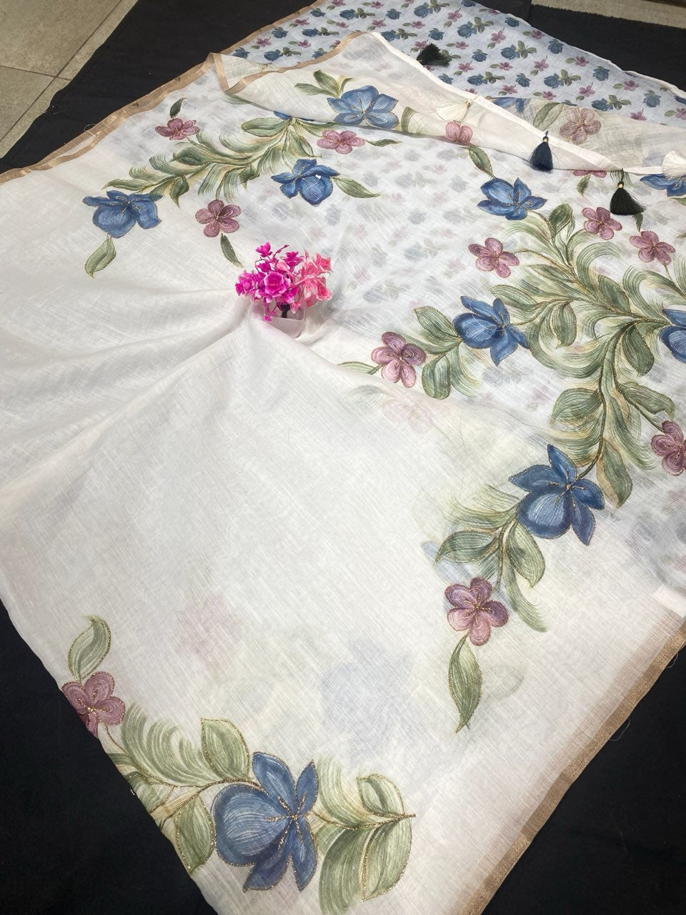 Hand Painted Semi Tussar Cotton White Handwoven Saree
