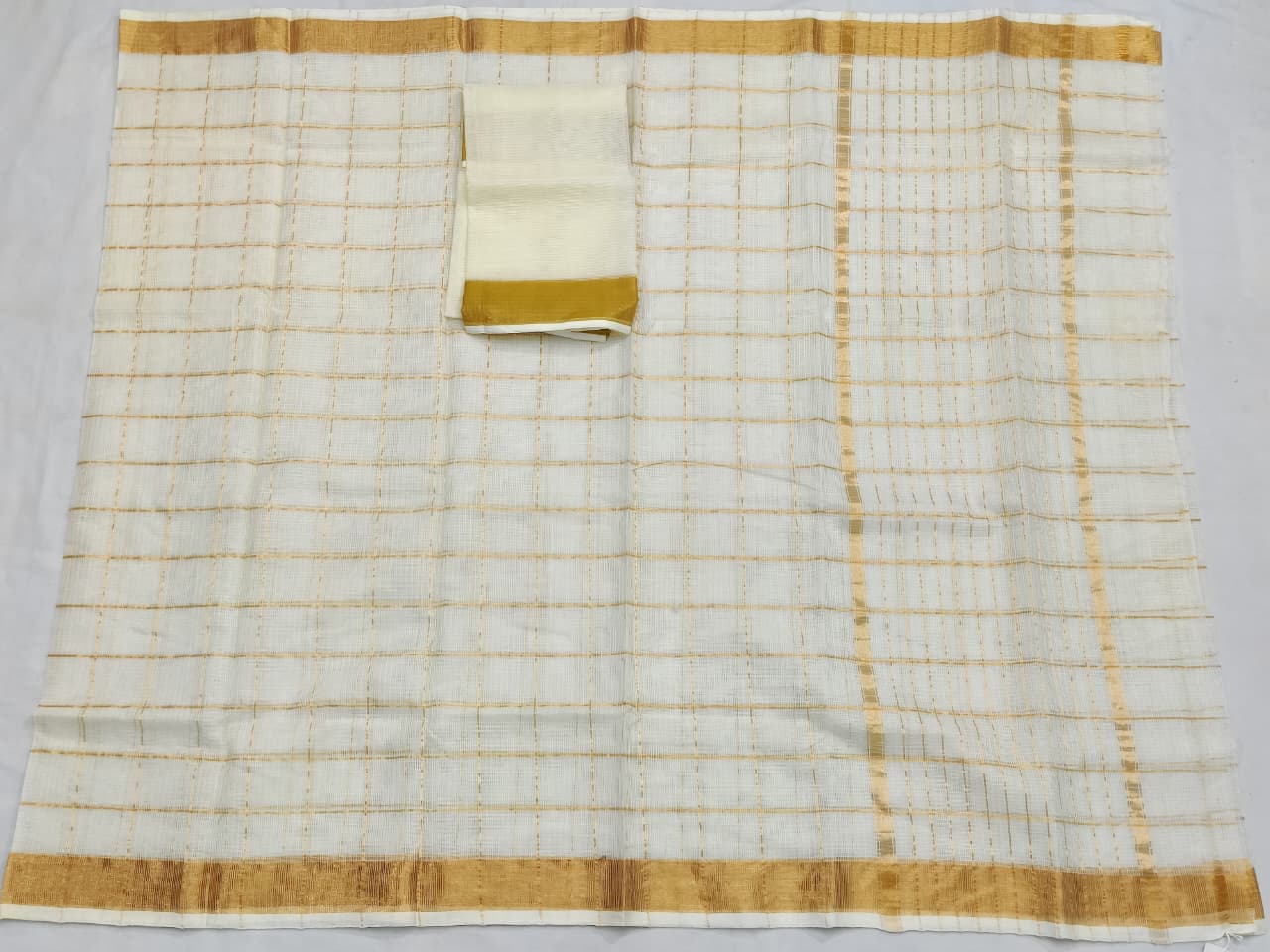 Gold Checks All-Over Jaal Zari Kota Handloom Saree with Contrast Blouse