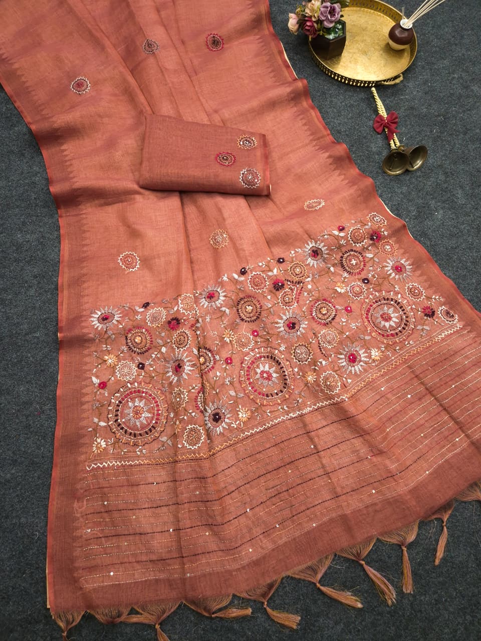Premium Soft Tissue Linen Saree with Hand-Embroidered Pallu & All-Over Handwork Buttas