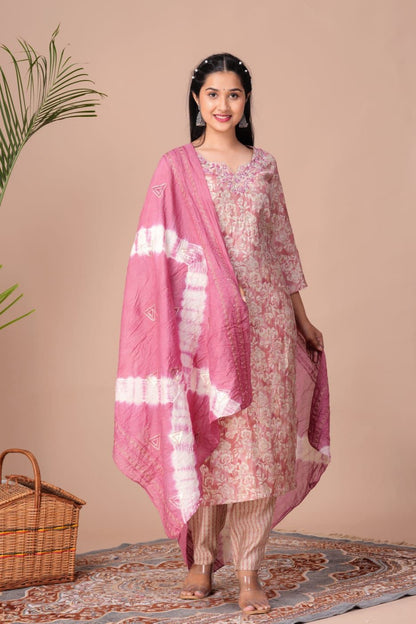 Musslin Silk Kurta and Pant with Nazmin Dupatta