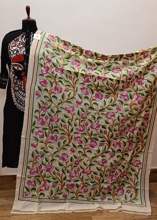 Pure Tussar Silk dupatta.