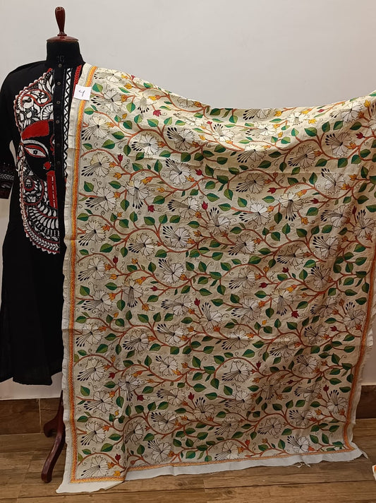 Pure Tussar Silk dupatta.