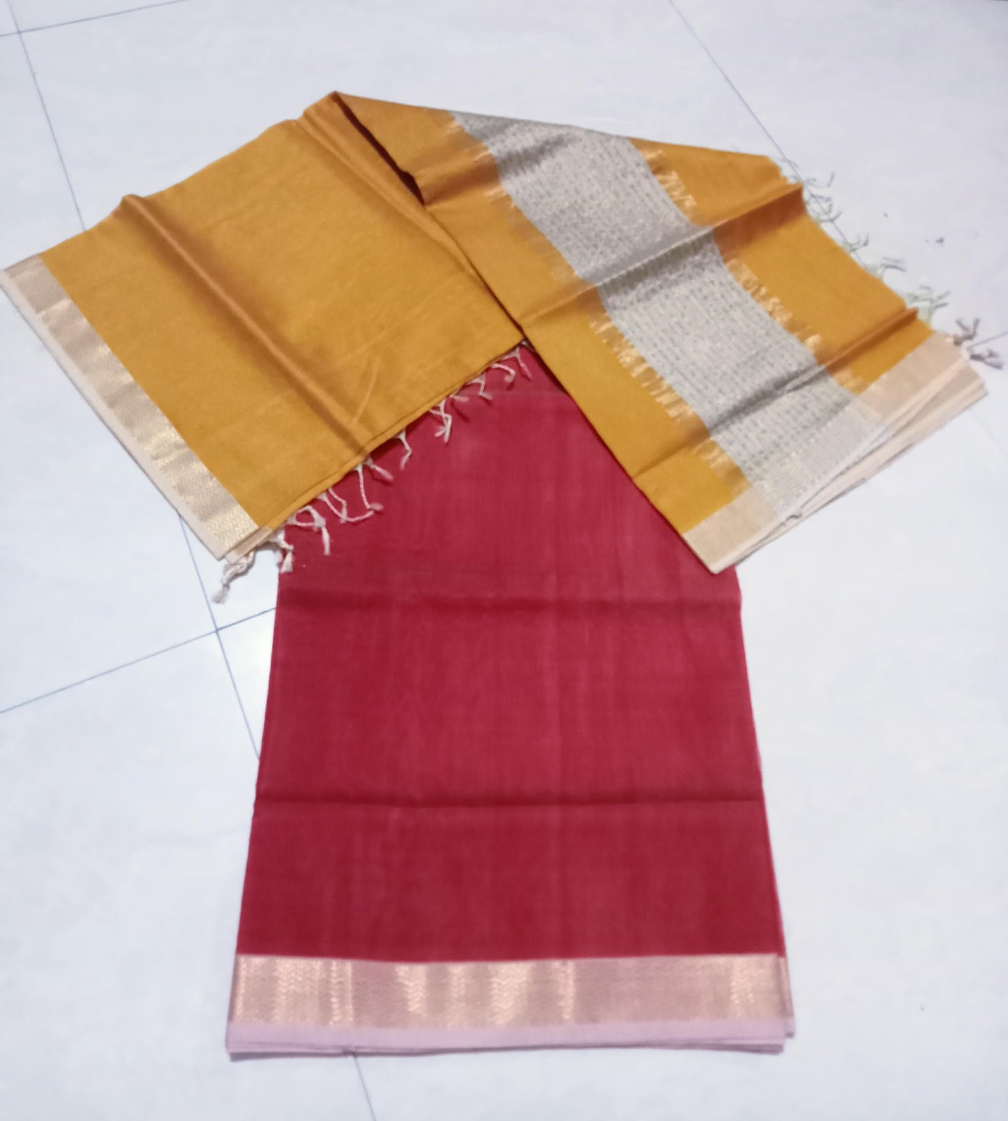 Maheshwari Unstitched Suit with dupatta