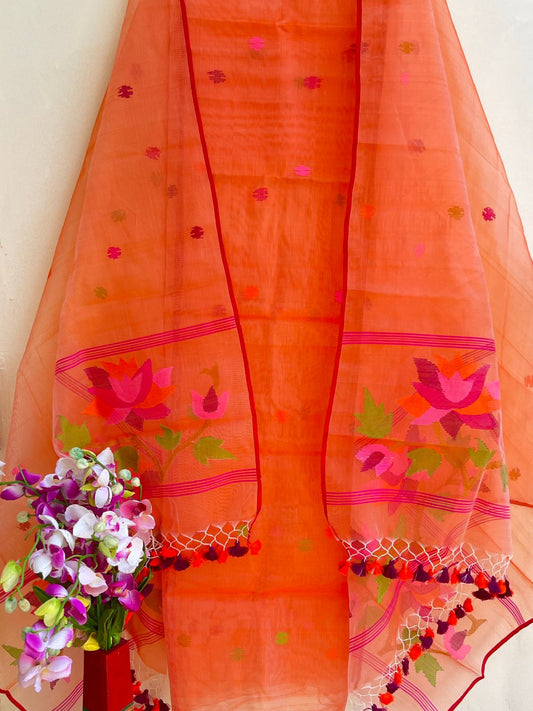 Handwoven Muslin Jamdani Suit With Jal Net Tassel Dupatta