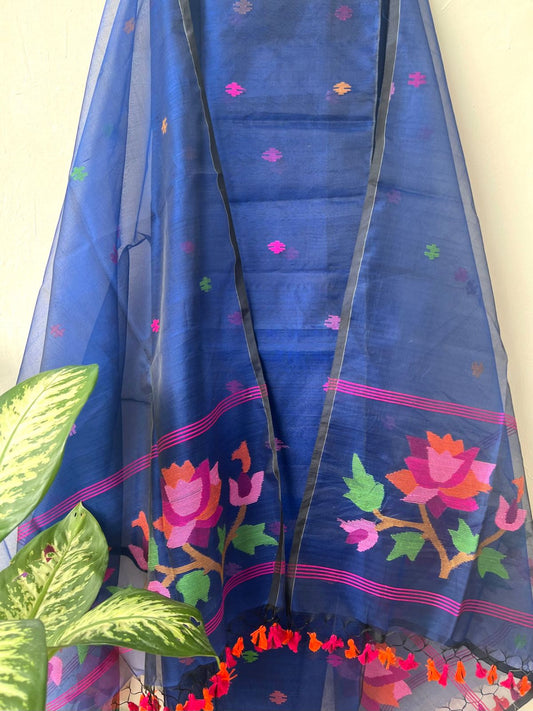 Handwoven Muslin Jamdani Suit With Jal Net Tassel Dupatta
