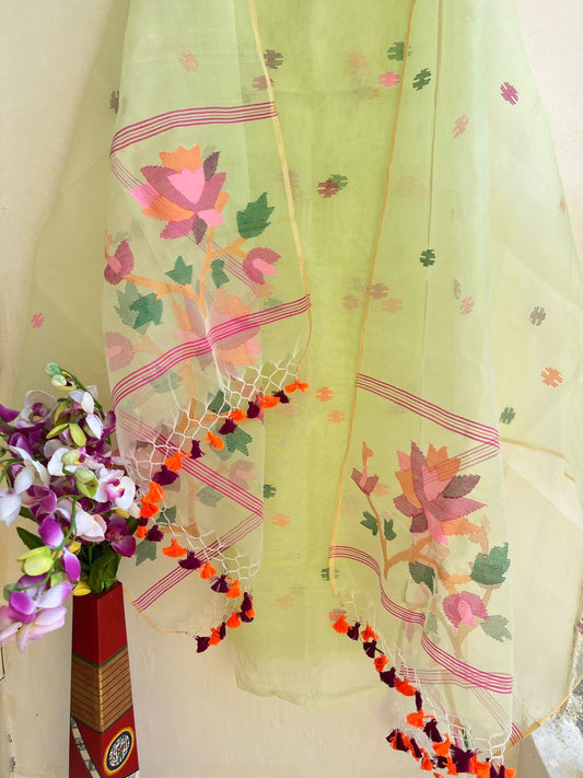Handwoven Muslin Jamdani Suit With Jal Net Tassel Dupatta