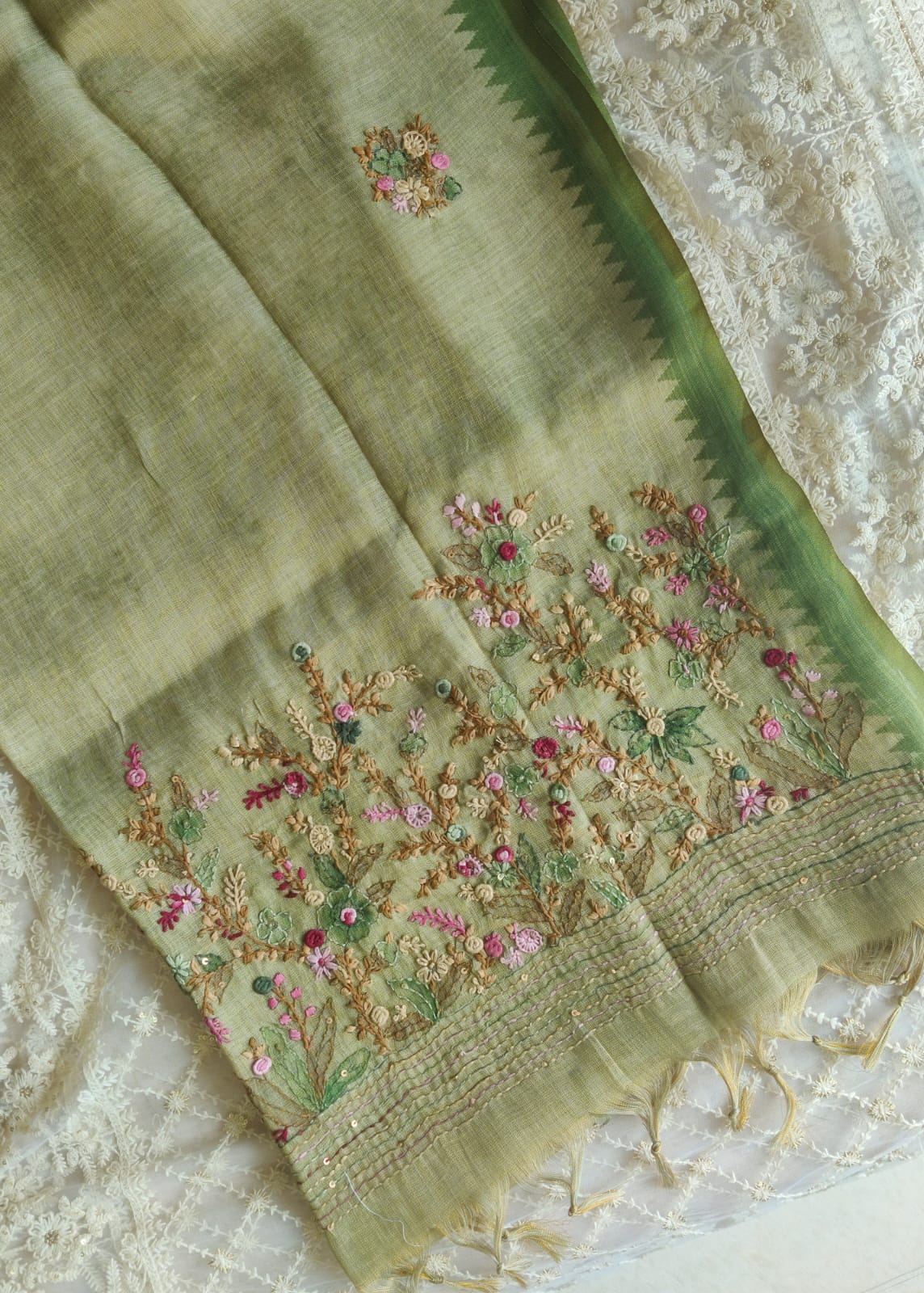 Hand-Embroidered Pure Linen Saree with French Knots, Kantha & Temple Border