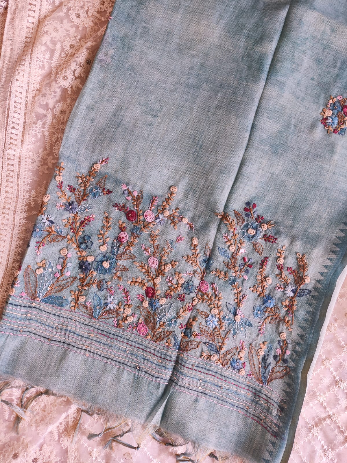 Hand-Embroidered Pure Linen Saree with French Knots, Kantha & Temple Border