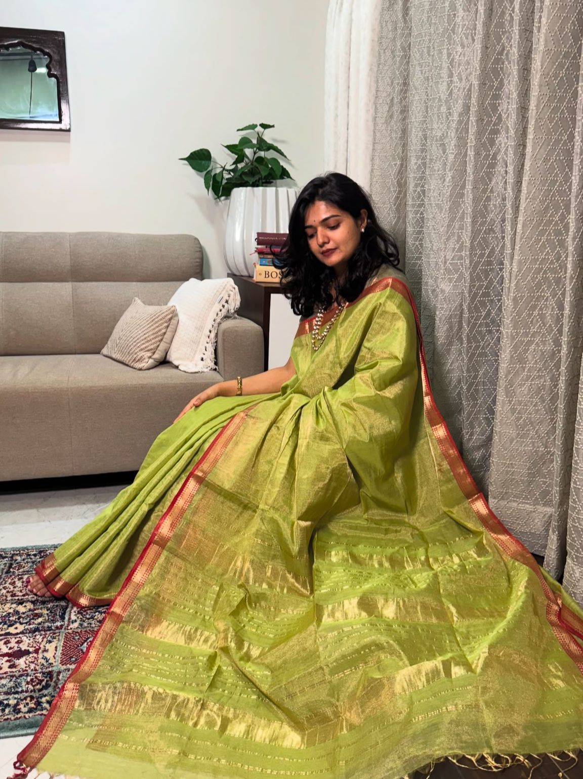 Maheshwari Full Tissue Handloom Saree with Zari Border